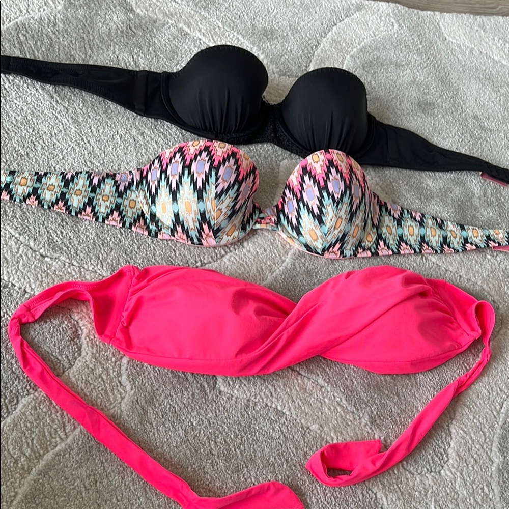 Victoria's Secret Black and Pink Bikini tops 32B